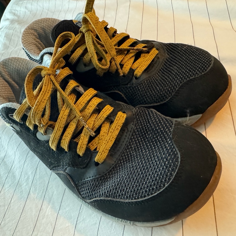 Lems shoes 9 D Trailhead blacks